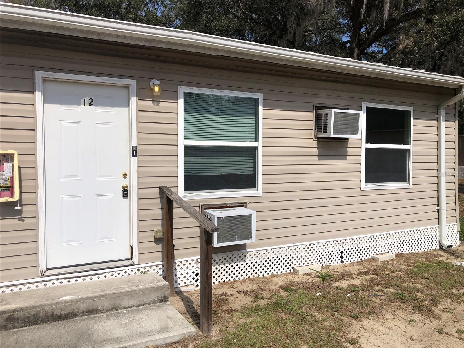 110 FOREST AVE #12